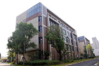 Illustration for article titled Pro-Gaming Team Opens E-Sports Training Center in Shanghai